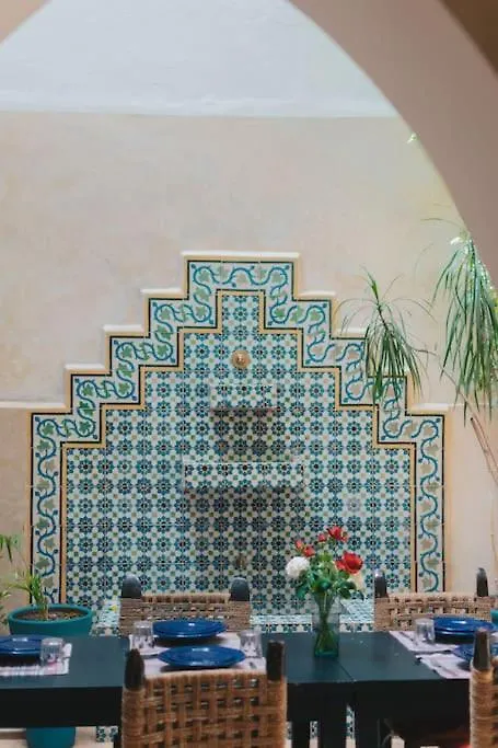 Riad Bouhalla 240M2 In Der Medina Mit Terrasse Marrakesh 0*,  Morocco
